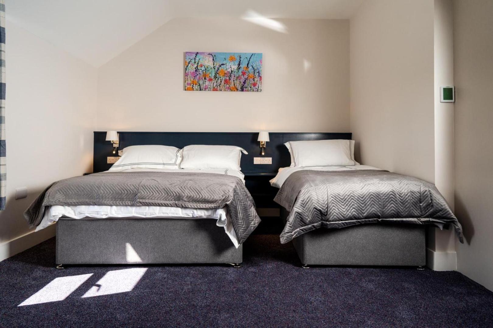 Bridge Inn Studio Apartments Donegal Town ภายนอก รูปภาพ